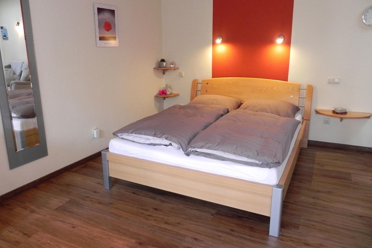 Ferienwohnung Tilli Целль-ан-дер-Мозель Экстерьер фото